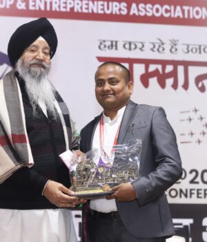 Atul Kumar Singh, resident of Olapur Gangaur of Khagaria, honoured with 'Maharathi of India' award